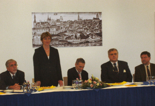 Illustration for article titled Nem az Ecserin vették - Itt a nagy kamudiplomás lista